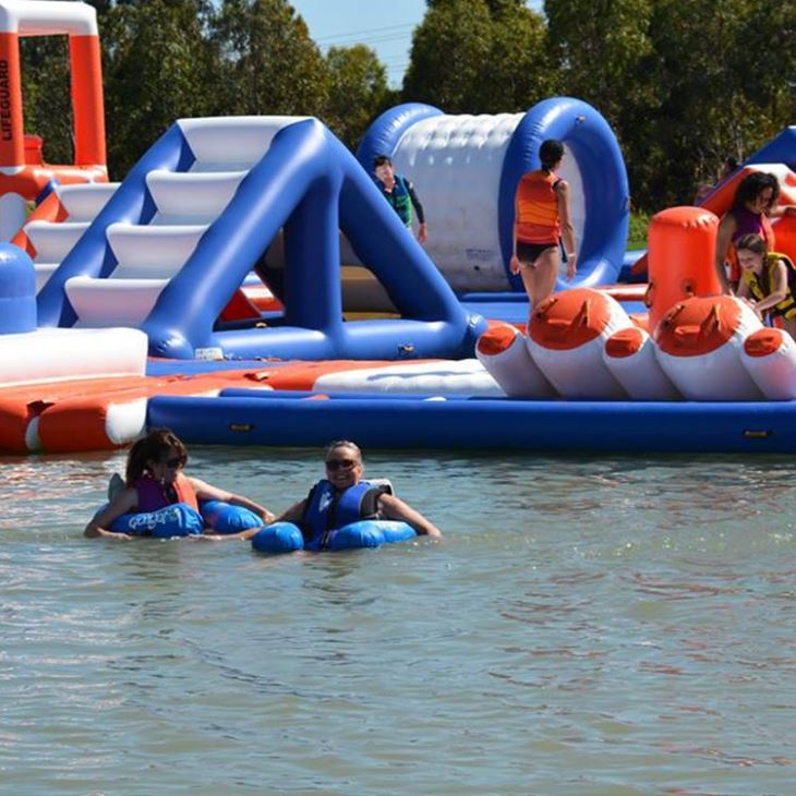 Stimulating water theme park floating